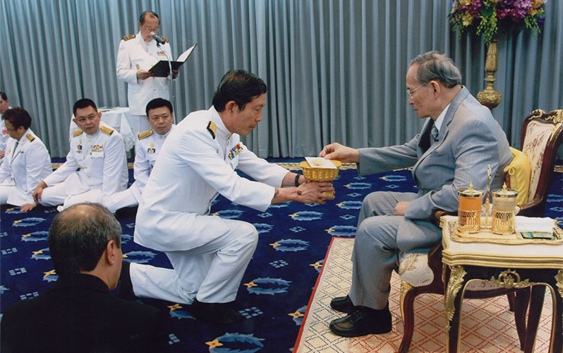 พระบาทสมเด็จพระปรมินทรมหาภูมิพลอดุลยเดชฯ